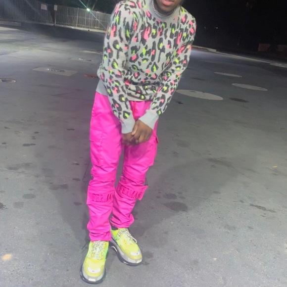 Meet your Posher, Khalil - Picture 9 of 16